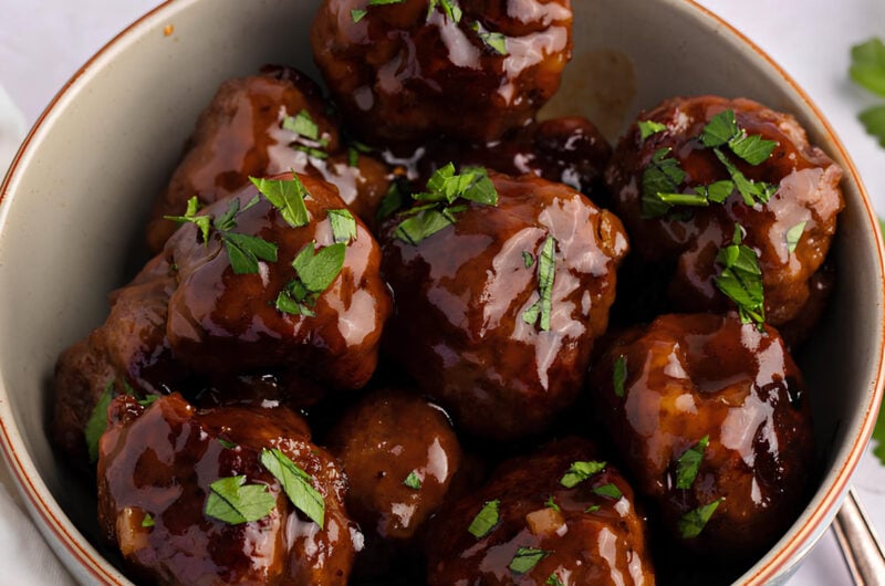 Sweet and Sour Meatballs (Easy Recipe)