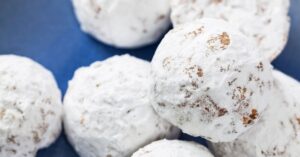 Homemade Eskimo Cookies with Powdered Sugar