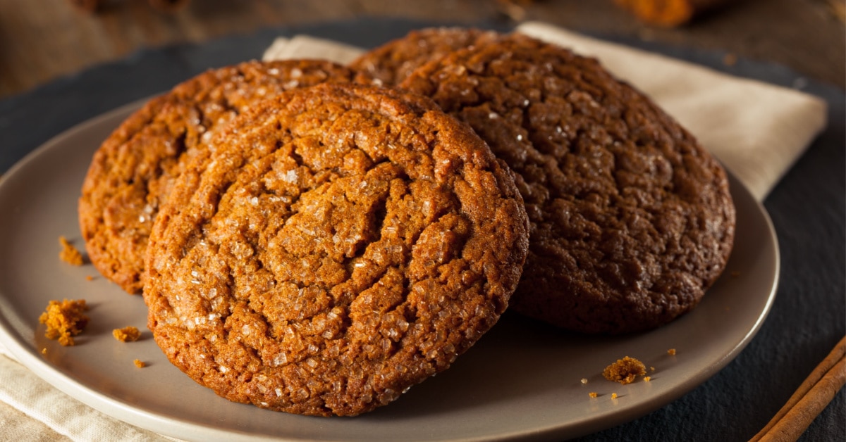 Homemade-Ginger-Cookies-in-Plate