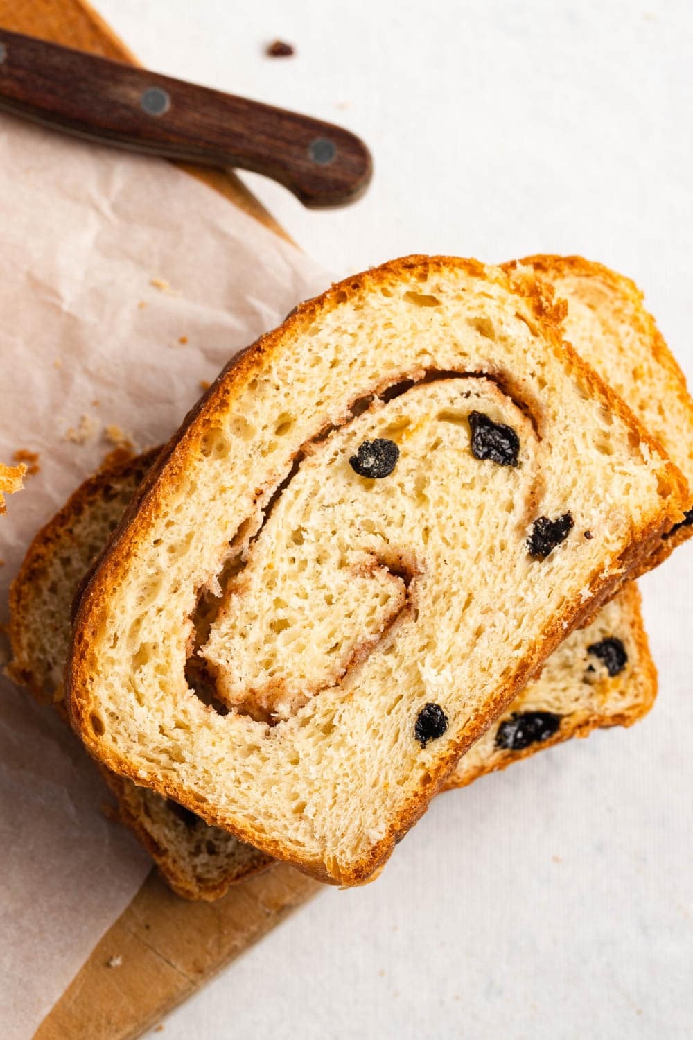 Homemade Soft Cinnamon Raisin Bread