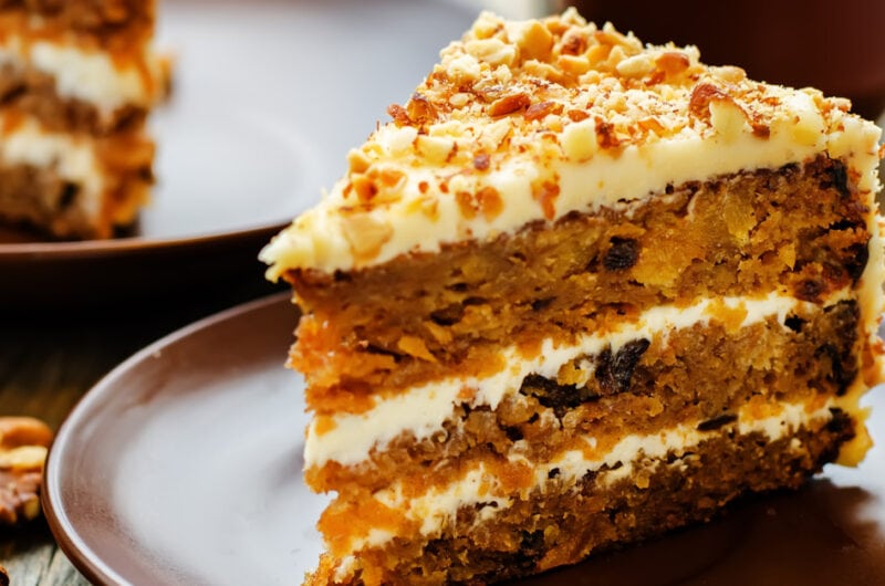 Paula Deen Carrot Cake (Easy Recipe)