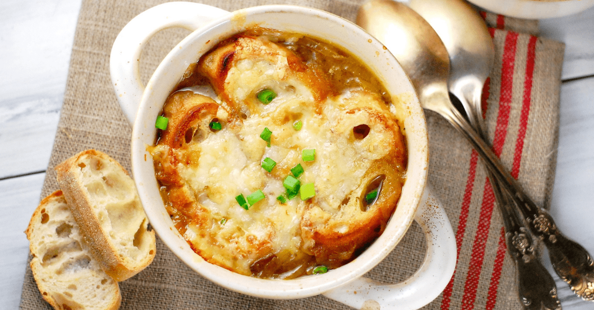 French Onion Soup with Bread